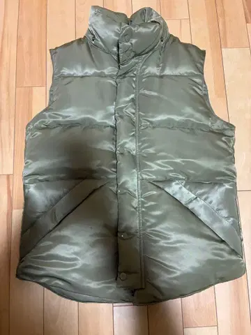 LANTIKI 올리브 그린 다운 베스트 란치키