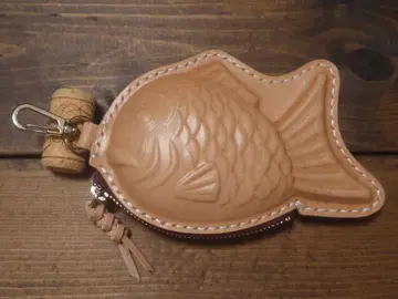 천연 가죽 붕어빵 파우치 금속 고리 포함 도치기 가죽 사용