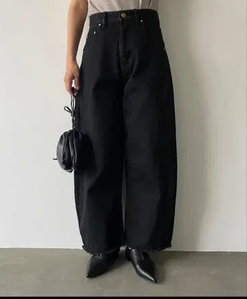 블랙 커브 데님 퓨어세신