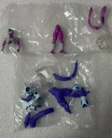 드래곤볼 HG 완전체 쿠우라와 보통 쿠우라 2체 세트 미개봉