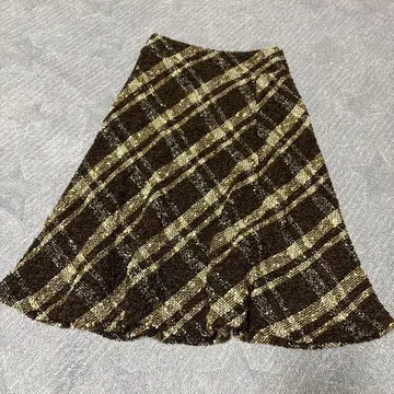 23구 브라운 체크 무늬 플레어 스커트 38