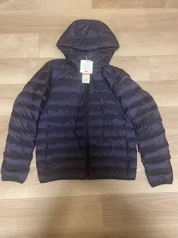 새상품 유니클로 울트라 라이트 다운 후드티 네이비 L 택 포함