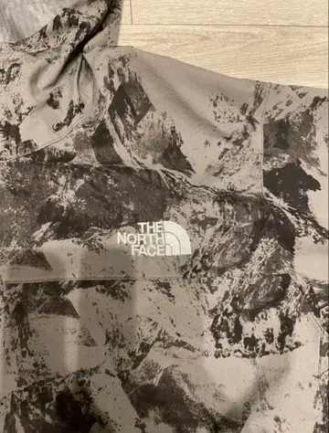 THE NORTH FACE 올 패턴 나일론 자켓