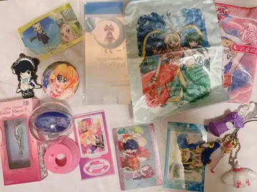 헤이세이 여자아이 굿즈 묶음 판매 세일러문 피치피치피치 괴도 세인트 테일