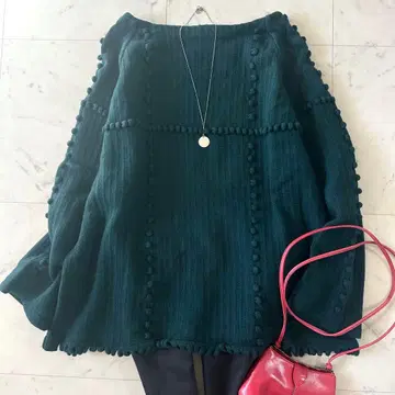 새상품급 비어즐리 포코포코 라인 니트 팝콘 니트 보트넥