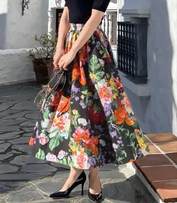 빈티지풍 플라워 플레어 스커트