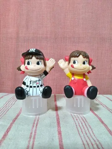 페코짱 피규어 2체 세트