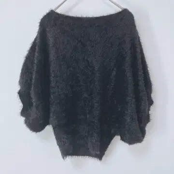 이치옥 ICHIOKU 볼륨 슬리브 스웨터 보아 니트 블랙 블랙