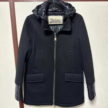 Herno 울트라 웜 본딩 다운 코트 후드