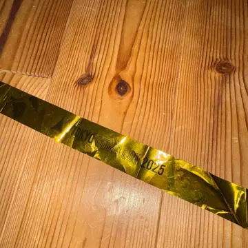 도쿄 코믹콘 금 테이프 로고 풀