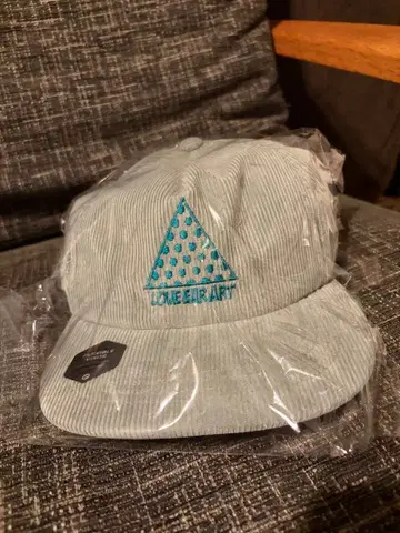 LOVEEARART 그레이 코듀로이 캡