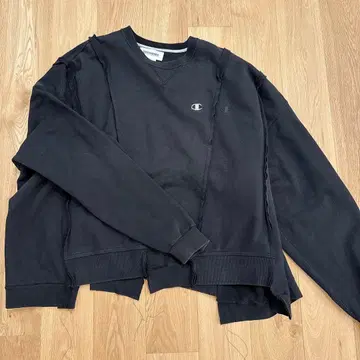 [남성용] DISCOVERED champion 도킹 맨투맨