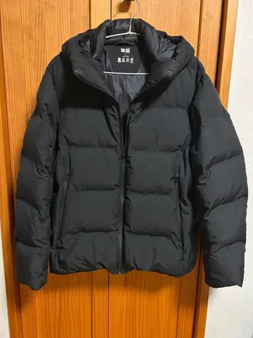새상품급 UNIQLO 심리스 다운 파카 3D L 사이즈