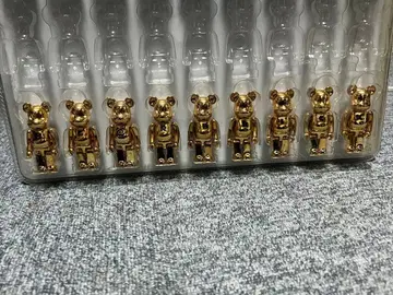 베어브릭 26 베이직 컴프 세트 카드 포함 (8장)