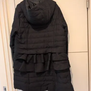 픽시 하트 프릴 다운 코트