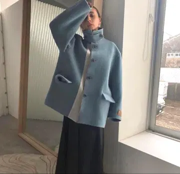 AMERI 스카이블루 버튼 달린 옷깃 2way 배색 귀여운 코트