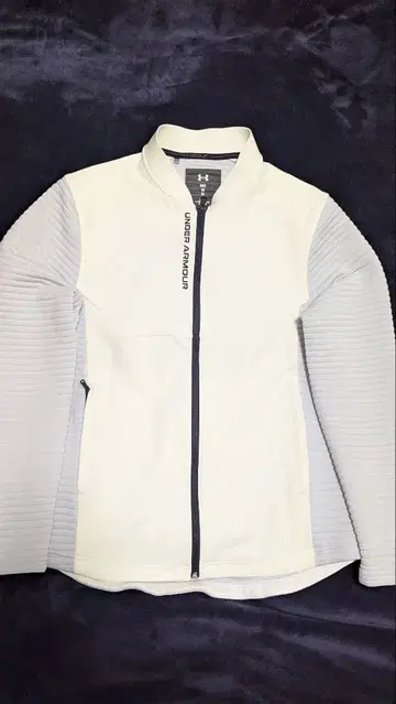 언더아머 자켓 남성용 M 사이즈