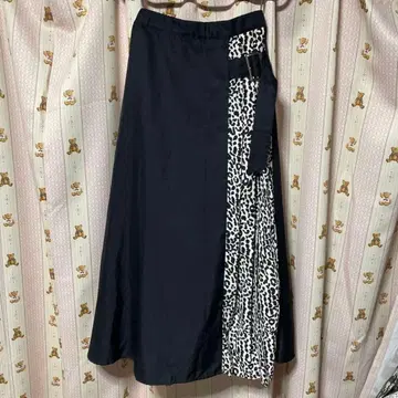 레오파드 무늬 절개 플레어 스커트