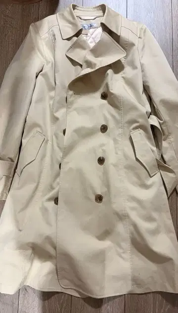 베이지 더블 브레스트 롱 코트