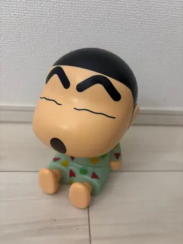 짱구는 못말려(크레용 신짱) 라이트 부착 피규어