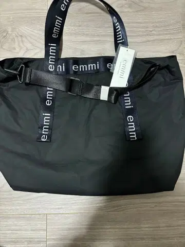 emmi 로고 빅 토트백