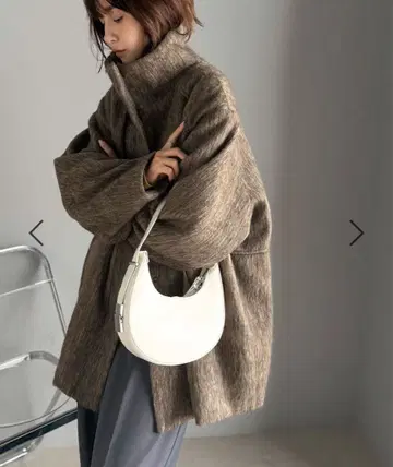 MIX 샤기 히요쿠 스탠드 넥 미들 기장 코쿤 슬리브 코트