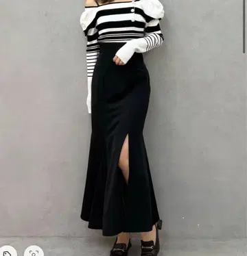 MERCURYDUO 백 레이스업 슬릿 머메이드 스커트 블랙