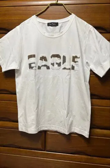 새상품급 비즈 자수 솔로텍스 반팔 T셔츠