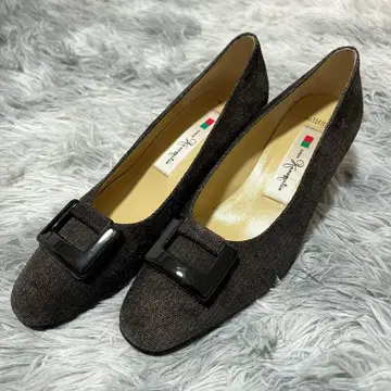 미사용급 긴자 카네마츠 브라운 버클 펌프스 23.5cm