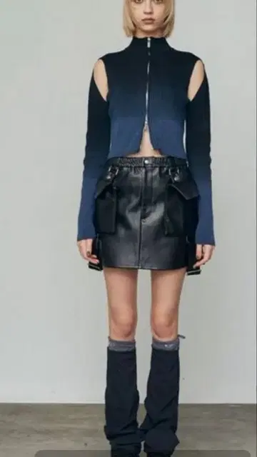 미개봉 새상품 EMODA 행잉 벨트 카고 스커트 인조 가죽 블랙