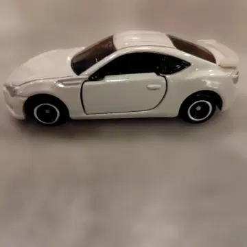 토미카 화이트 스포츠카 미니카