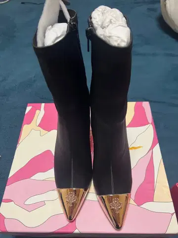 블랙 새틴 스틸레토 부츠