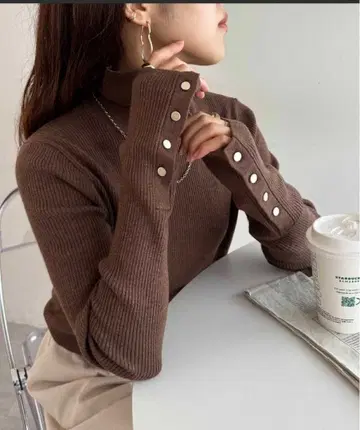 discoat 리브 소매 버튼 터틀 브라운