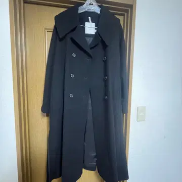 블랙 더블 브레스트 롱 코트 formo