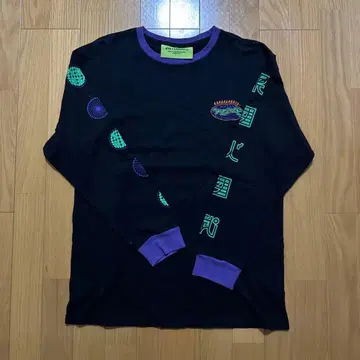 계속 한밤중이면 좋을 텐데 카라카라부 롱 티셔츠 L 사이즈