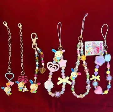 [ 즉시 구매 OK ] 산리오 우사하나 스트랩 참 6종 묶음 판매