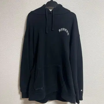 블랙 후드티 프론트 자수 백 프린트