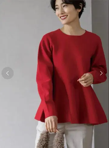 [새상품급] OPAQUE.CLIP 심리스 페플럼 니트 레드 M