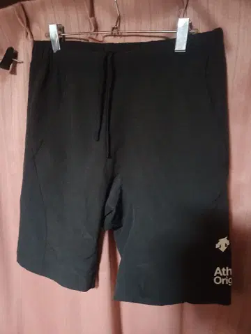 DESCENTE 데상트 스트레치 하프 팬츠