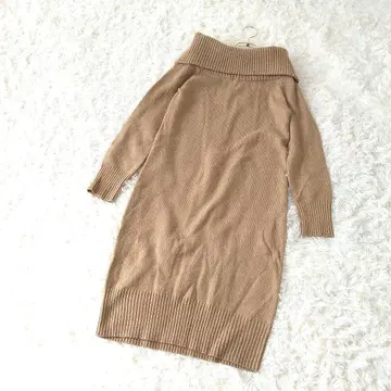 유니클로 빅 칼라 오프숄더 니트 원피스 M 베이지