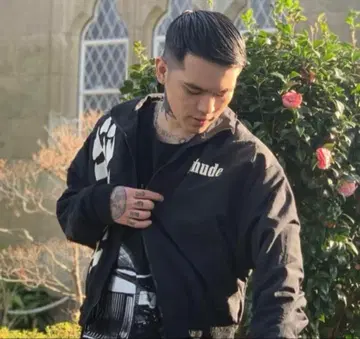 [ 레어 ] T-pablow 착용 LAST NEST 롤스로이스 티셔츠