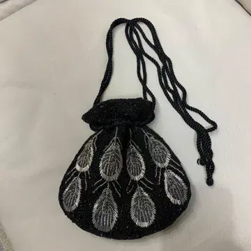 비즈 자수 블랙 복조리 숄더백