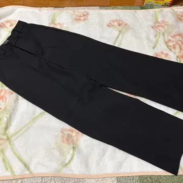 시착만 한 상품 바나나리퍼블릭 M 블랙 팬츠