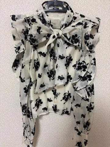 chico 리본 블라우스