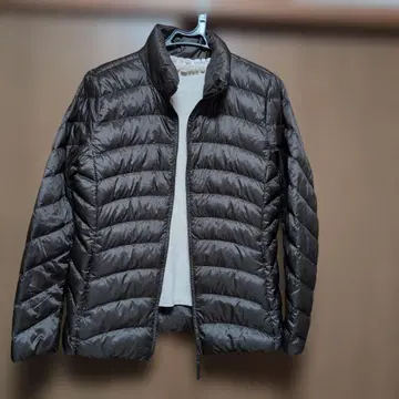 유니클로 울트라 라이트 다운 자켓