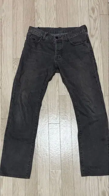 EMPORIO ARMANI 다크 그레이 데님