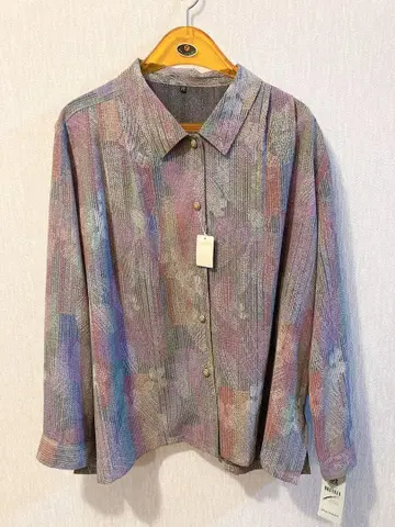 여성 상의 긴팔 일본제 미사용 새상품 여성복 미세스 시니어