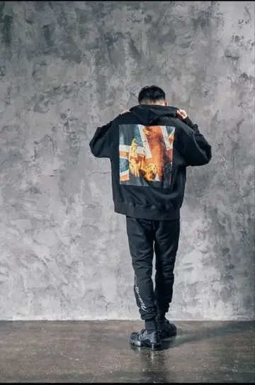 Matin Avenir 반시 콜라보 유니언 잭 디자인 후드티