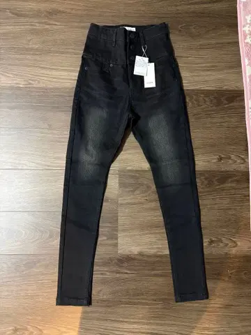 EMODA ELDER 몬스터 하이웨스트 데님