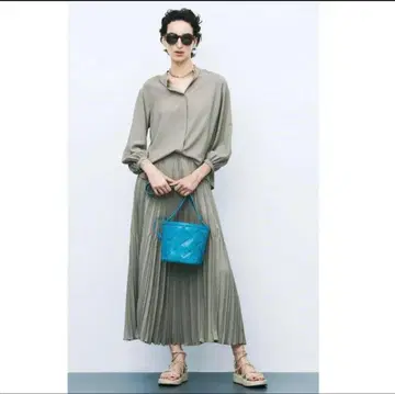 새상품급 와이드 메쉬 버킷 백 미라 오웬